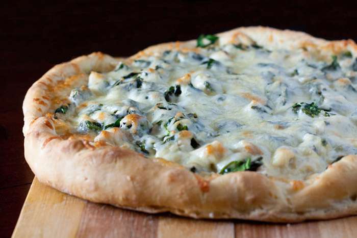 шестой этап приготовления пиццы с курицей