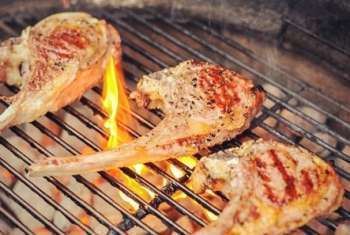 бараньи ребрышки на мангале как готовить на мангале