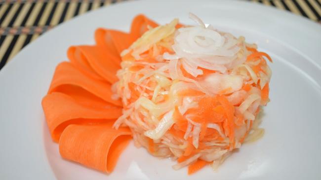 маринованная капуста и морковь