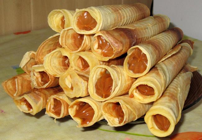 вафельные трубочки со сгущенкой