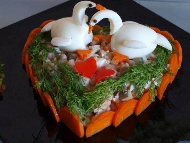 лебеди из вареных яиц