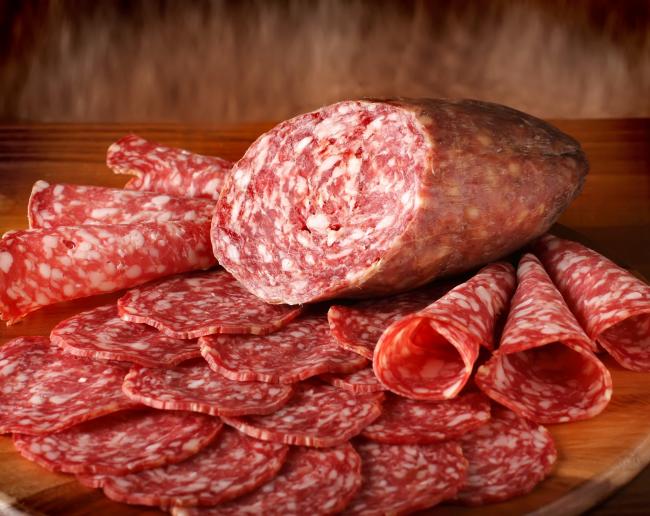 копченая колбаса нарезанная