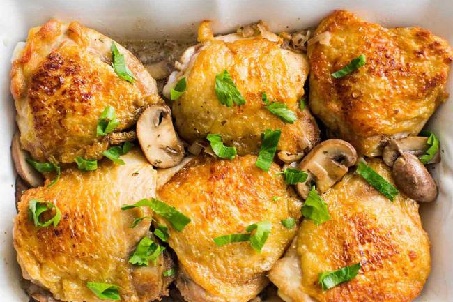 куриные бедра с грибами