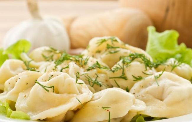вкусные сваренные пельмени