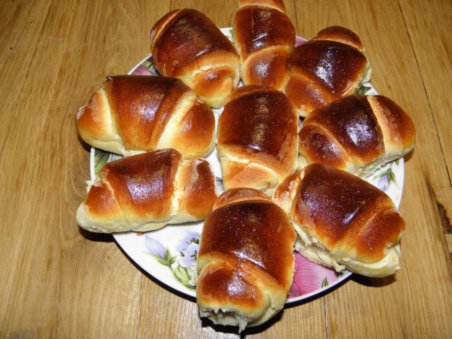 сдобные булочки с начинкой