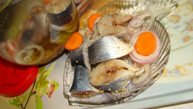 соленая сельдь в рассоле