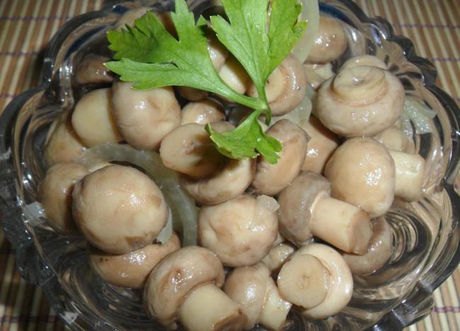 вазочка с шампиньонами