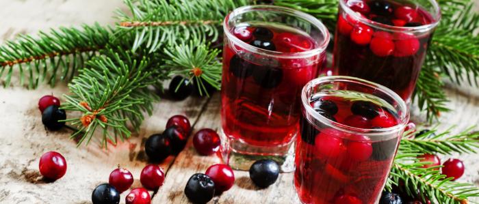сок из ягод красной и черной смородины