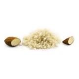 миндальная мука и цельные орехи