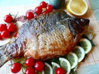 карп фаршированный гречкой и грибами