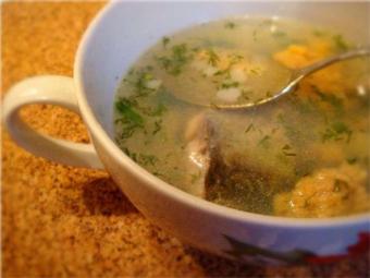 приготовление ухи из карася в домашних условиях на плите