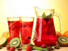 компот из клубники и киви