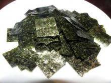 нарезанные кусочками нори